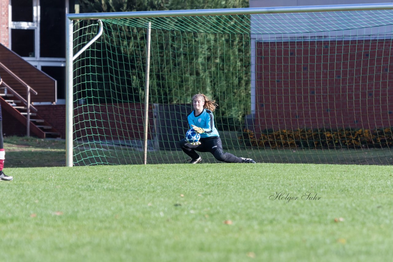 Bild 79 - B-Juniorinnen Halstenbek-Rellingen - Hamburger SV 2 : Ergebnis: 3:8